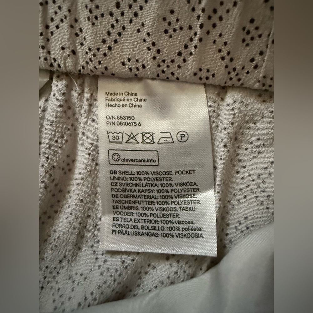 H&M Pattern Pants - Picture 6 of 10